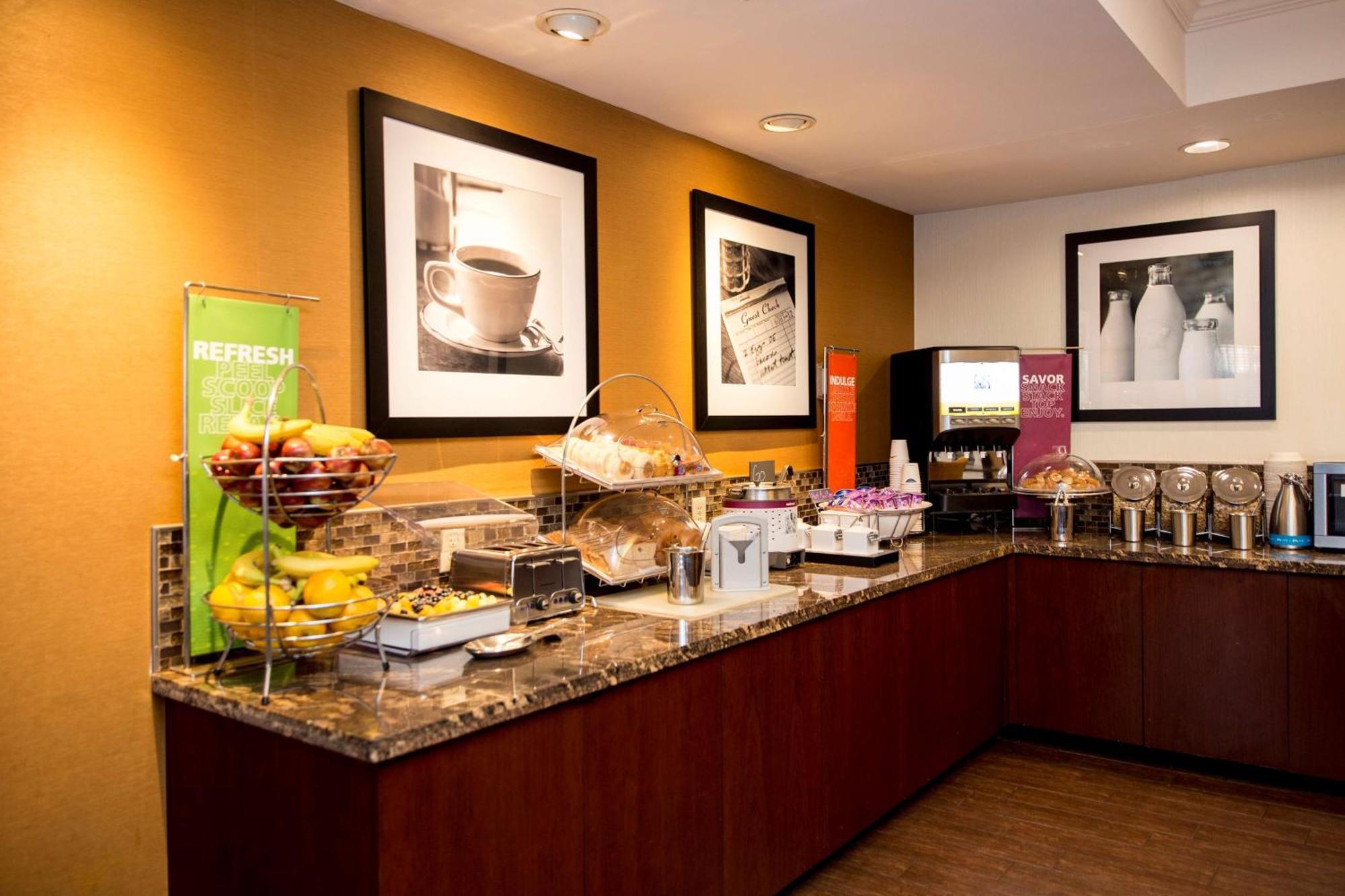 Hampton Inn Philadelphia-Airport Bagian luar foto