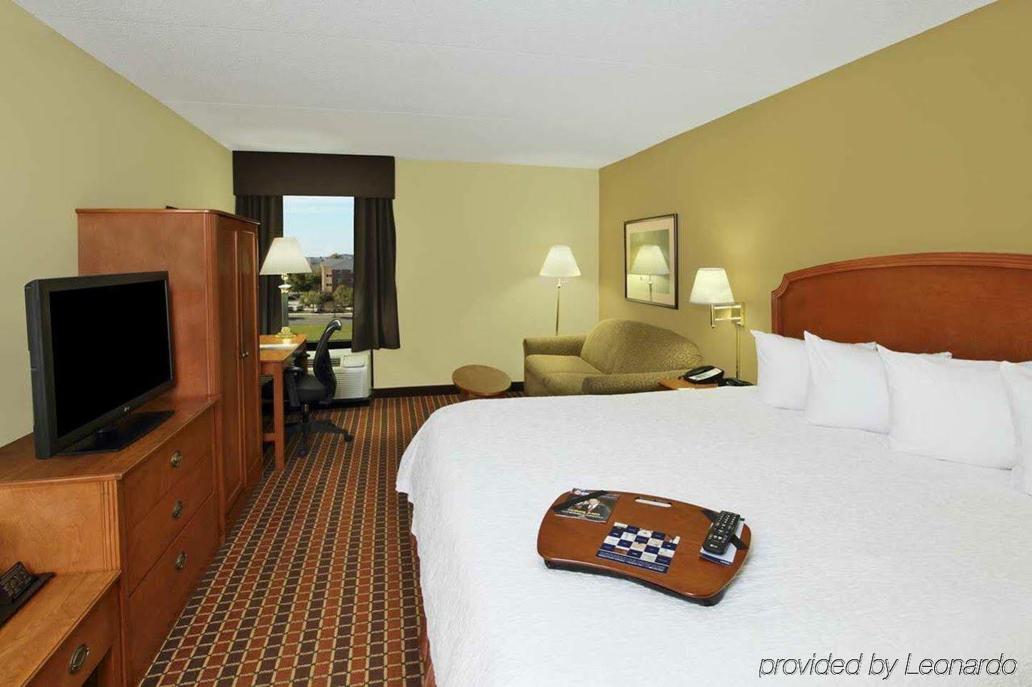 Hampton Inn Philadelphia-Airport Bagian luar foto